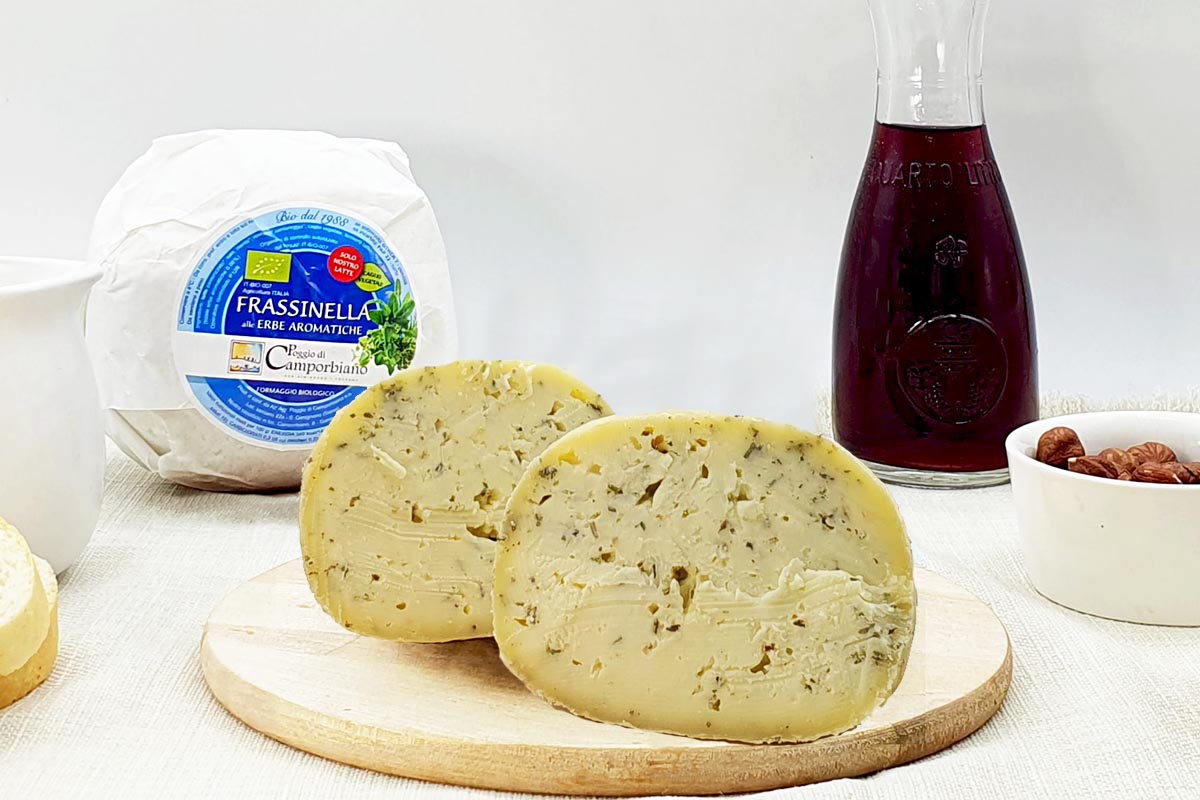 Frassinella herb flavored cow's cheese